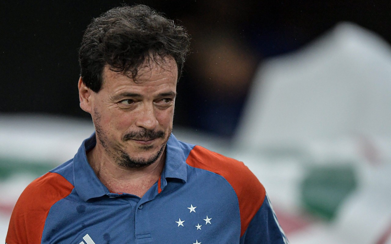 Negociações Avançam para Fernando Diniz como Novo Técnico do Vasco