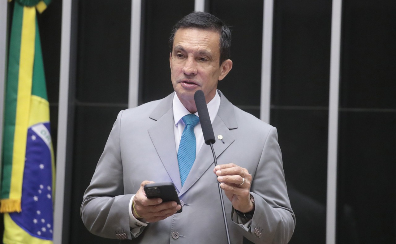 Câmara vota projeto que proíbe descontos de associações em benefícios do INSS