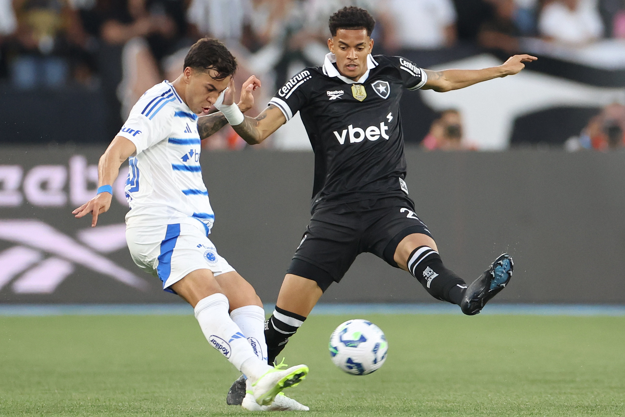 Cruzeiro vence todos os brasileiros que disputaram a Copa do Mundo de Clubes