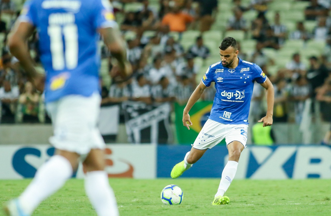 Fabrício Bruno é o único remanescente do último jogo entre Cruzeiro e Ceará em 2019