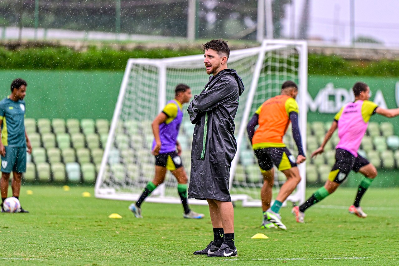 América solicita à FMF esclarecimentos sobre o estado do gramado para partida contra o Betim