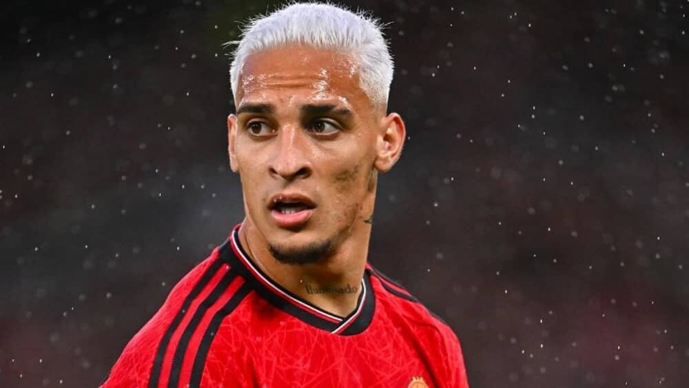 Após João Félix, Al-Nassr sinaliza oferta para Antony, do Manchester United