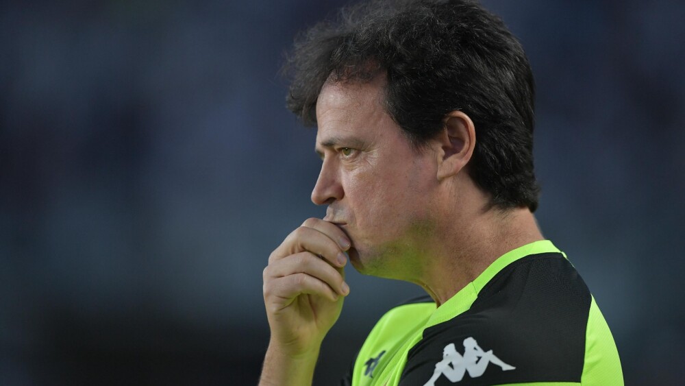 Fernando Diniz critica arbitragem após empate do Vasco contra o Grêmio