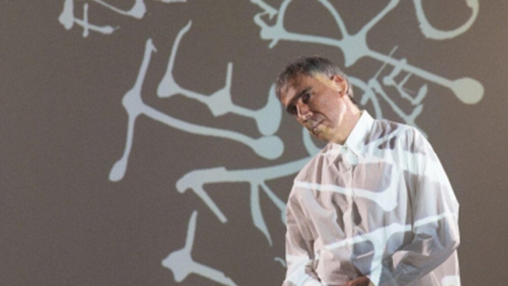 Arnaldo Antunes faz show inédito em Belo Horizonte com apresentação única no Sesc Palladium