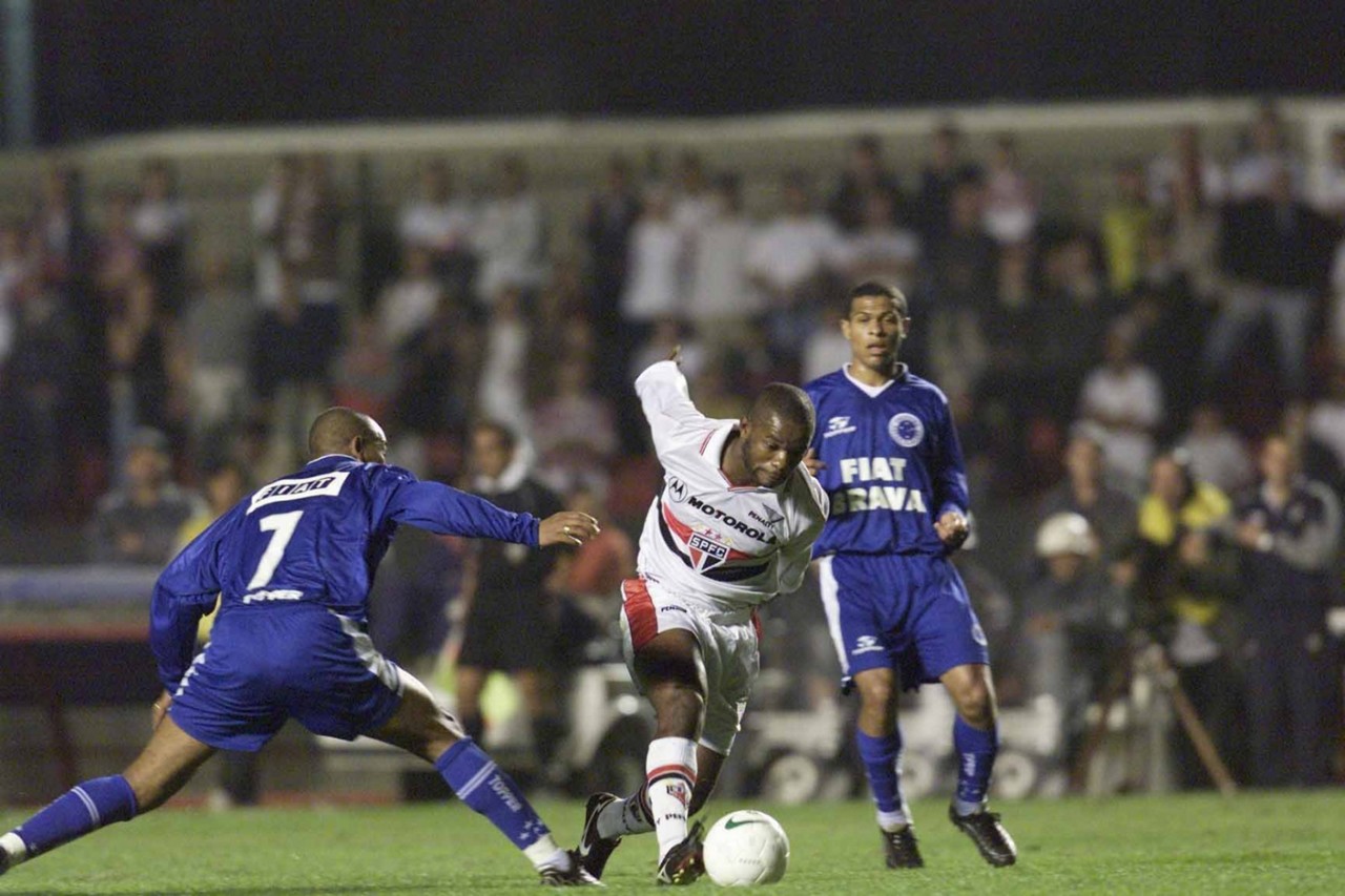 Cruzeiro surpreende São Paulo no Morumbi na final da Copa do Brasil, há 25 anos