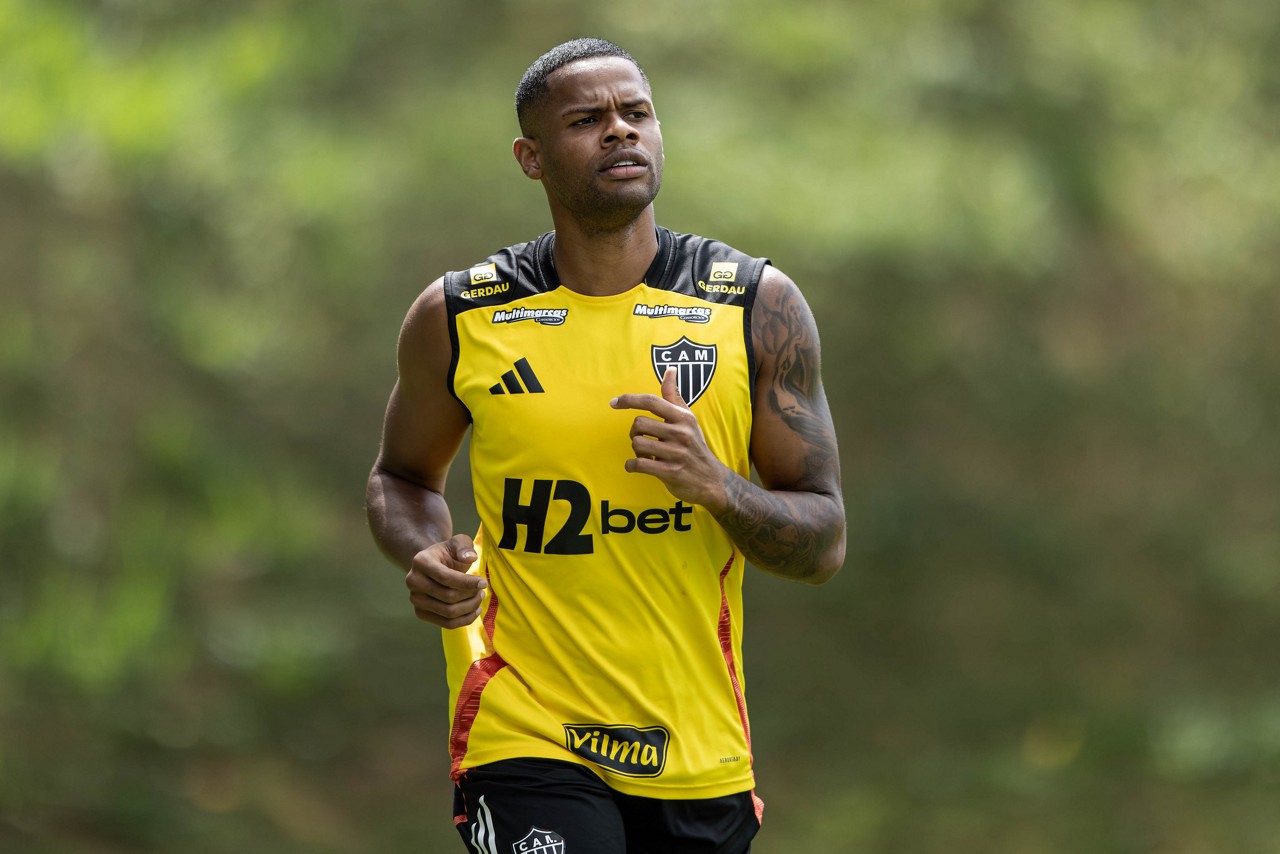 Júnior Santos nega ter acionado Atlético extrajudicialmente