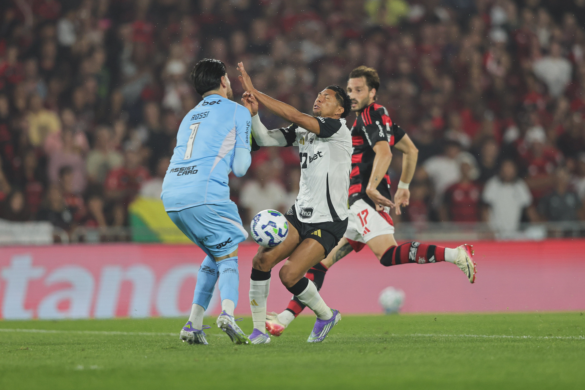 Atlético sofre terceira derrota consecutiva no Brasileiro após mais de 100 rodadas