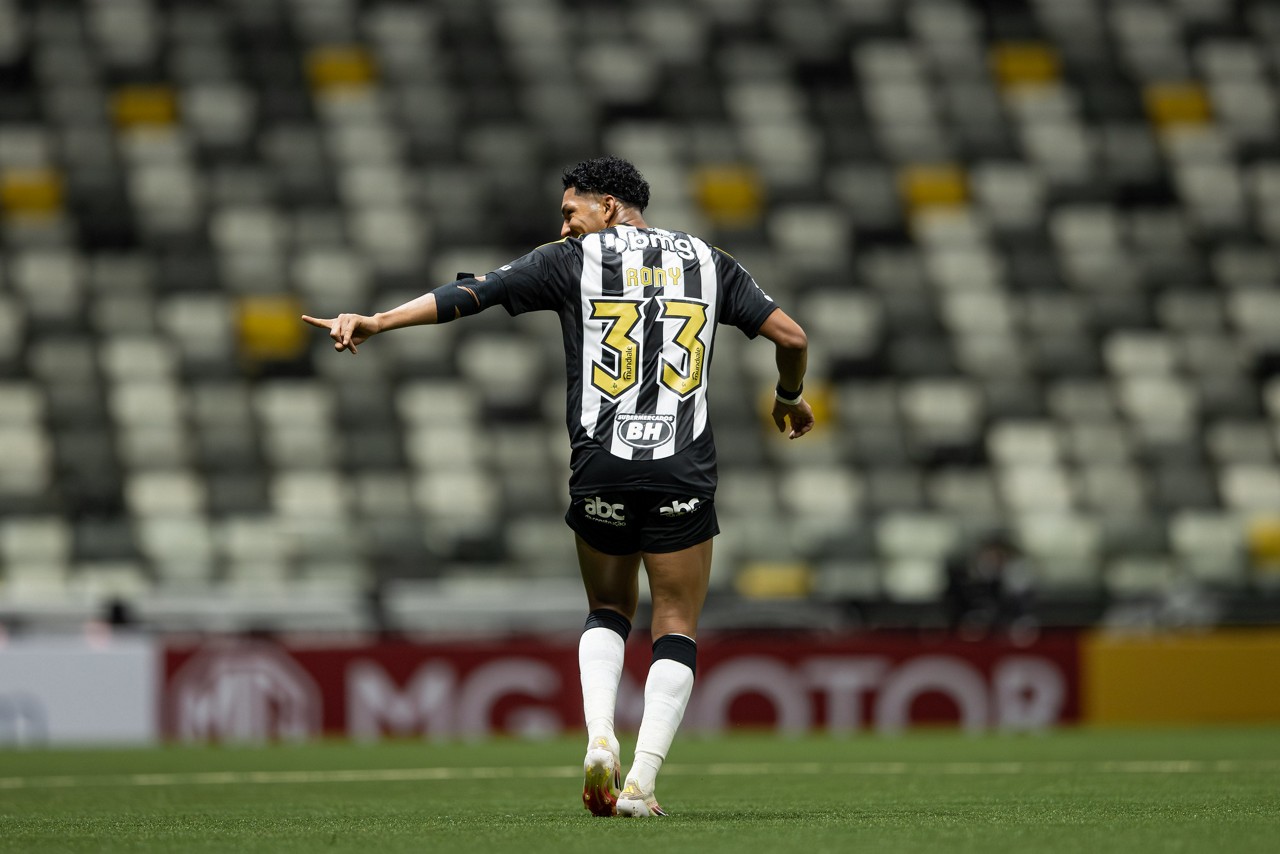 Jogadores do Atlético e ações na Justiça: tudo o que sabemos sobre o pedido de Rony e outras situações