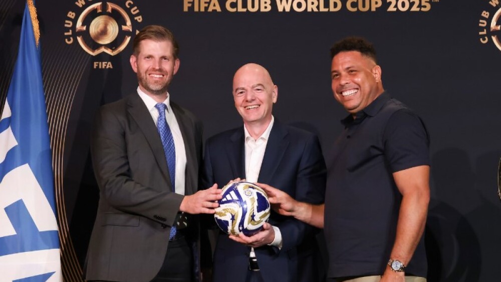 Presidente da Fifa se reúne com Ronaldo e filho de Trump e anuncia escritório na Trump Tower