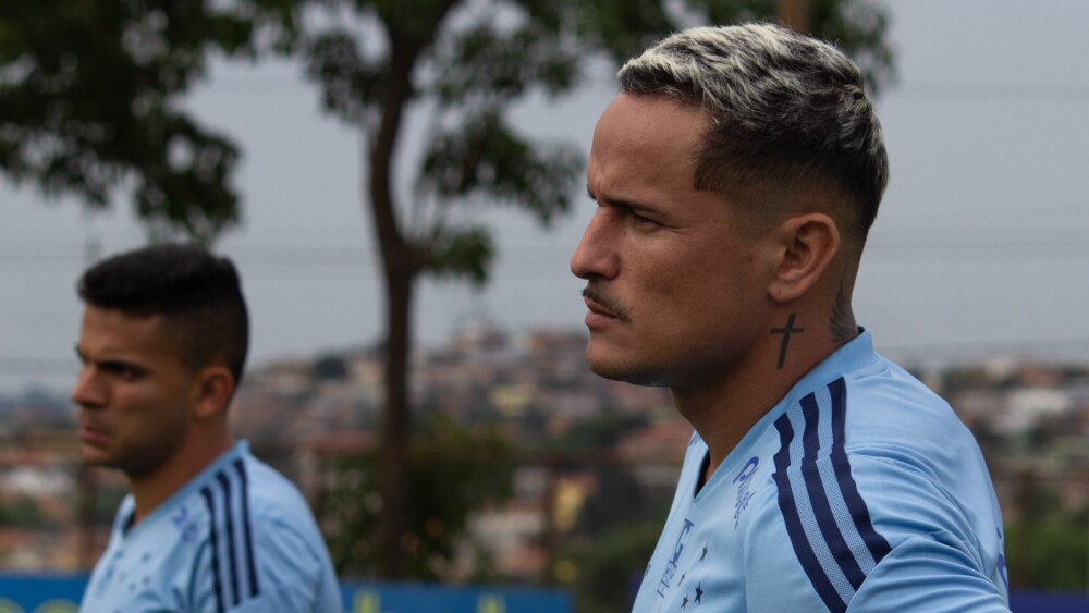 Ex-artilheiro do Cruzeiro rescinde com Cuiabá e anuncia pausa na carreira