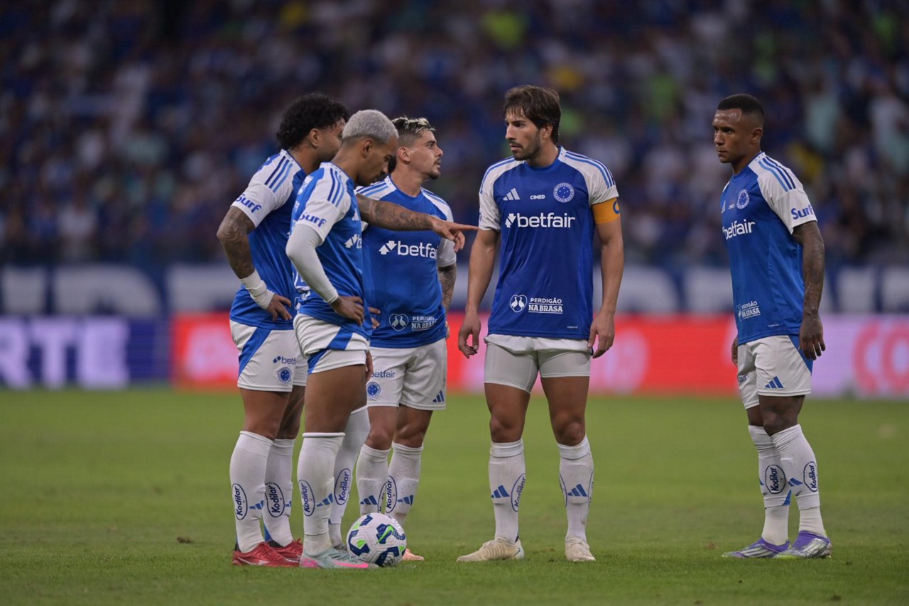 Cruzeiro deve modificar time para enfrentar CRB pela Copa do Brasil