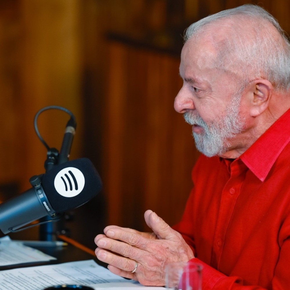Lula e políticos expressam apoio às vítimas de acidente com balão