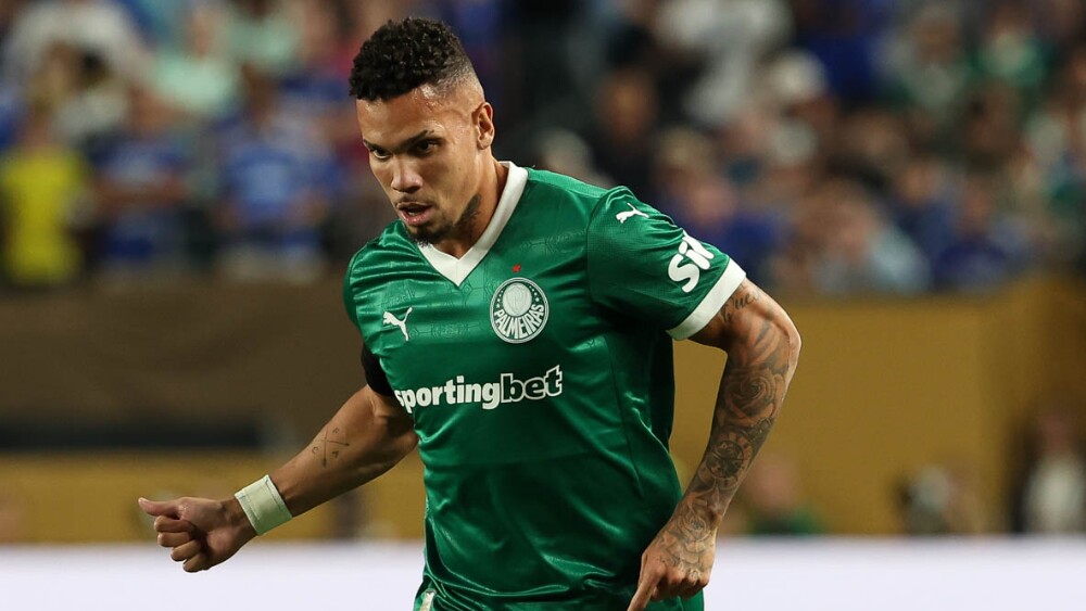 Paulinho, do Palmeiras, fala sobre cirurgia após eliminação no Mundial: ‘Meu limite’