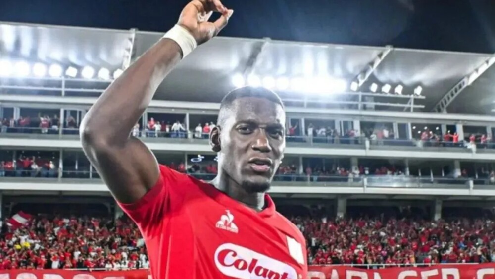 Zagueiro na mira do Cruzeiro fecha com clube europeu; veja detalhes