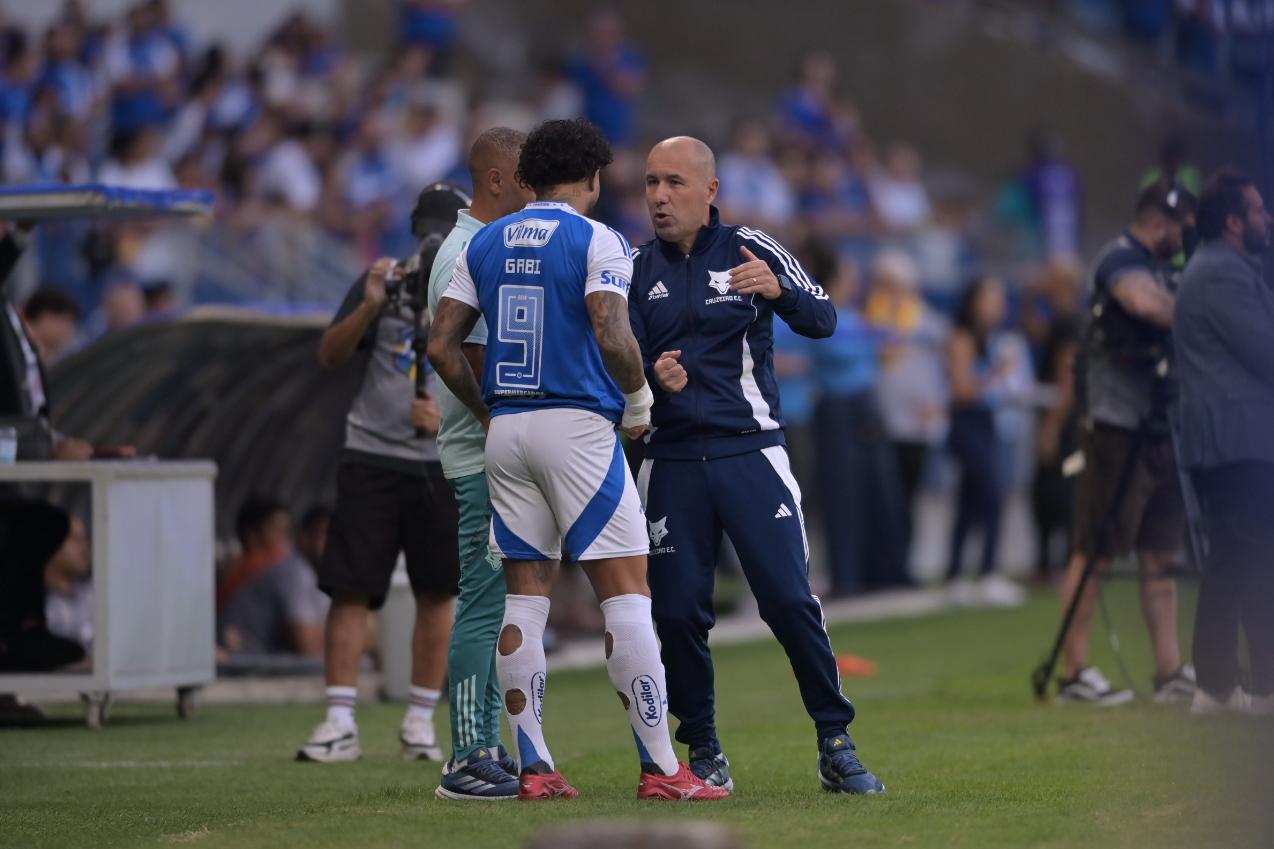 Jardim comenta derrota do Cruzeiro para o Ceará: 'Dói, mas faz parte do processo'