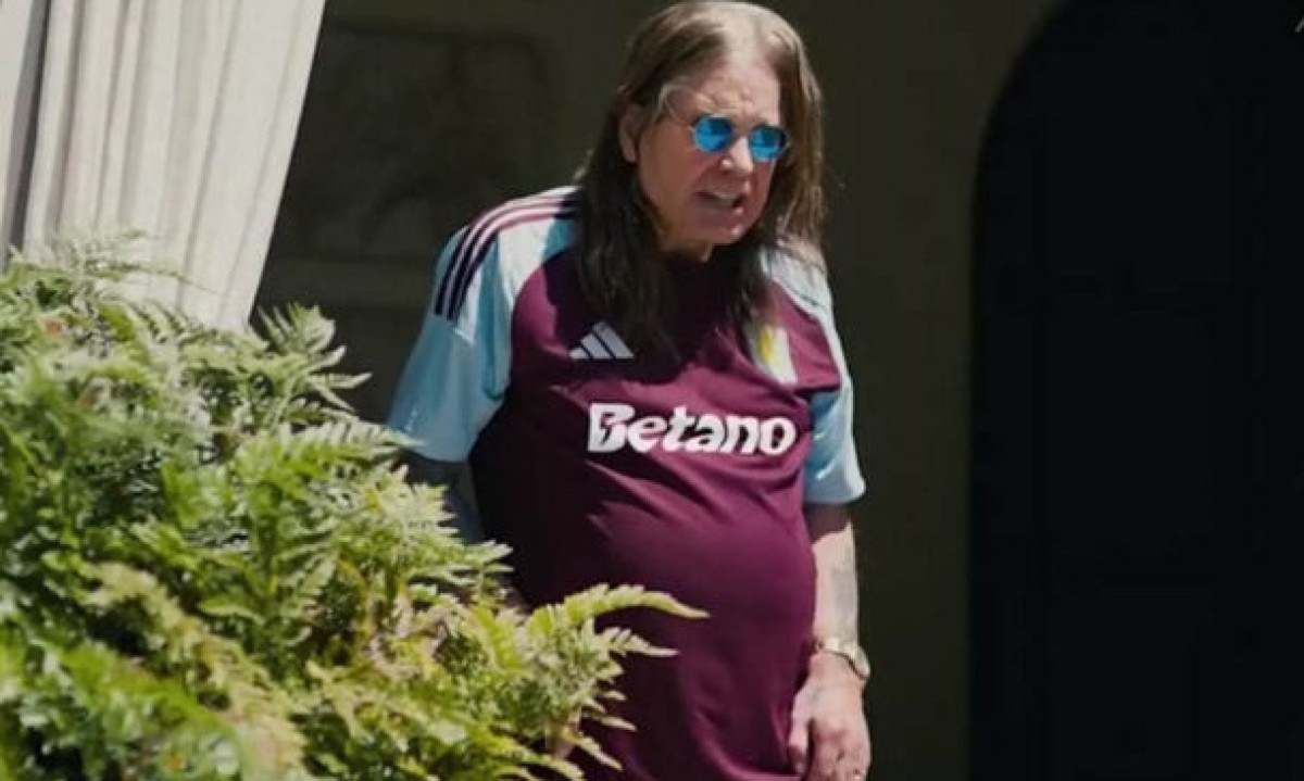 Ozzy Osbourne amava carros, mas tirou carteira aos 61 anos após 19 reprovações