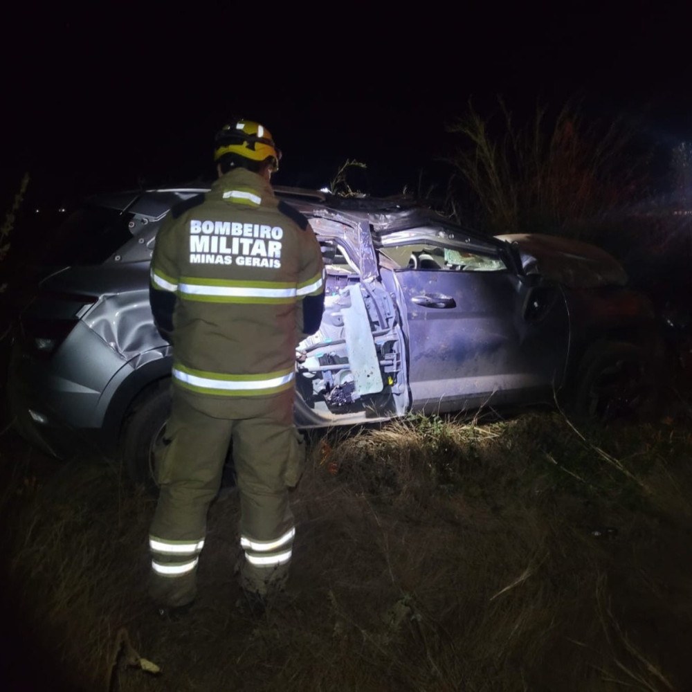 Acidente em Minas Gerais deixa mãe morta e filha ferida