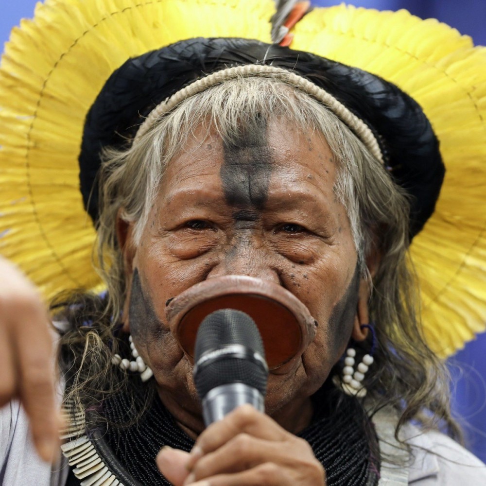 Cacique Raoni pede a Lula que não incentive exploração de petróleo na Amazônia