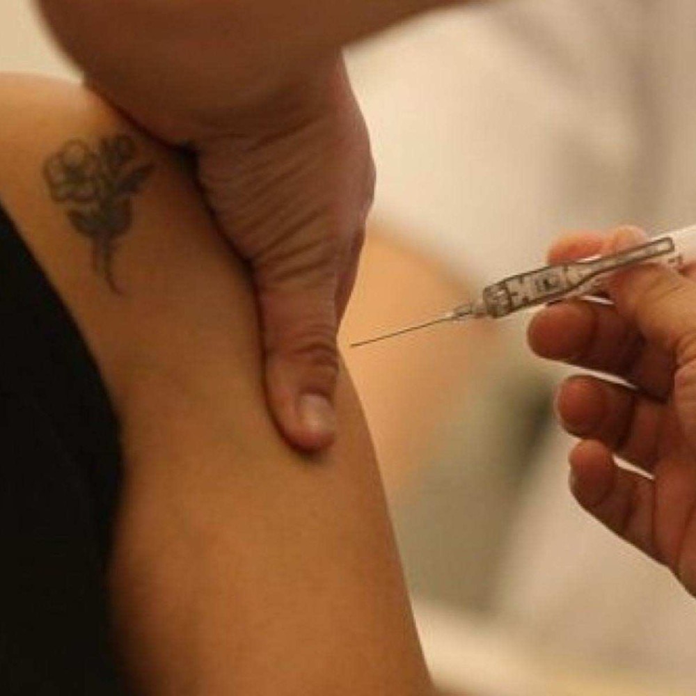 Contagem recebe novo lote de vacinas contra COVID-19