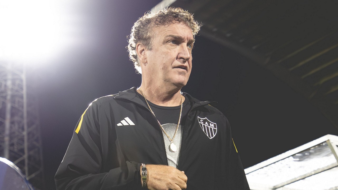 Cuca se torna o técnico com mais jogos pelo Atlético na Sul-Americana