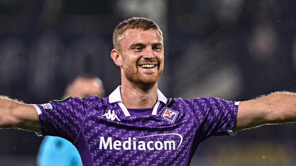 Flamengo negocia contratação de atacante da Fiorentina, diz jornalista