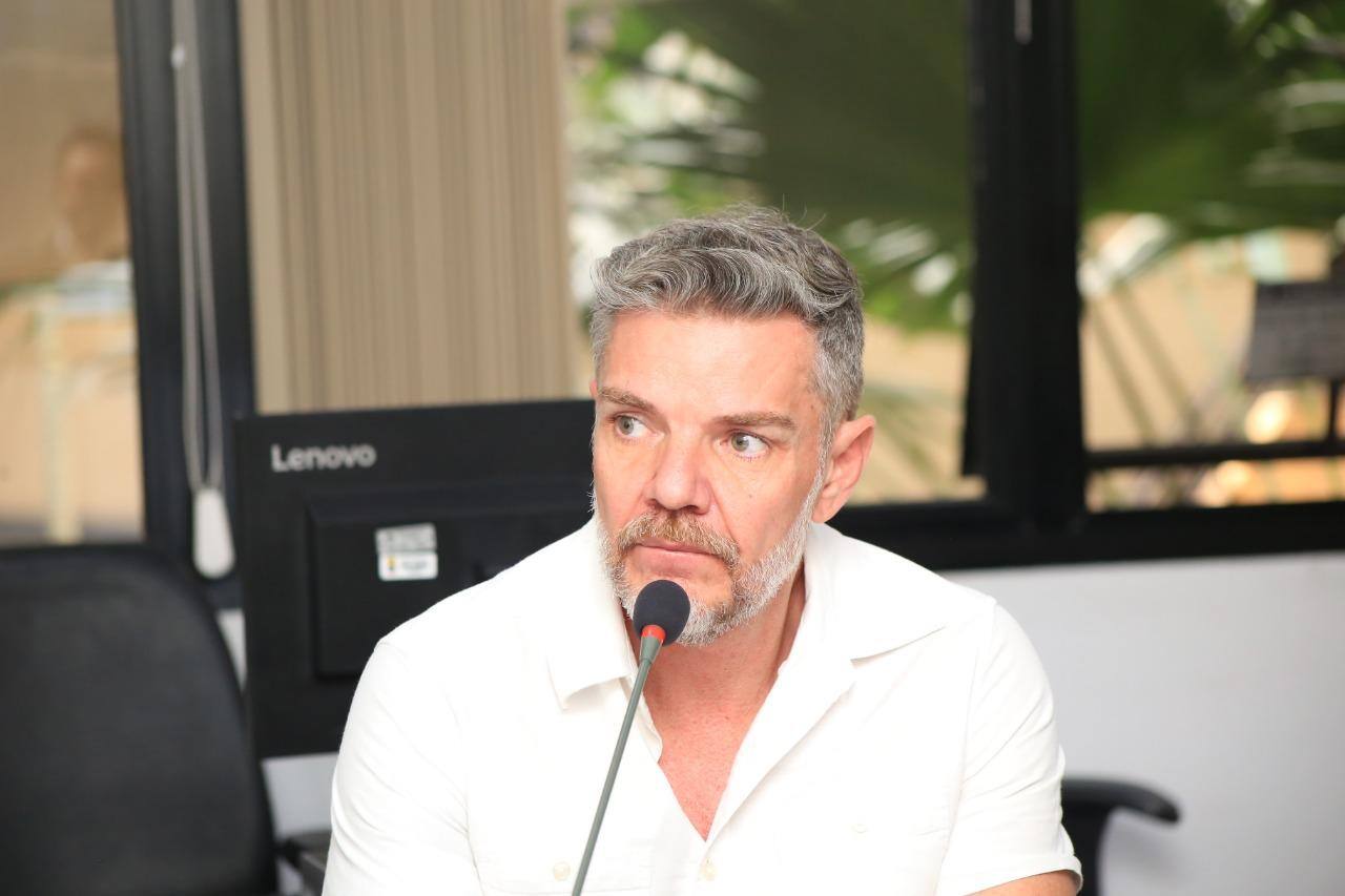 Juliano Lopes e Álvaro Damião discutem relação entre a Câmara e a Prefeitura de BH