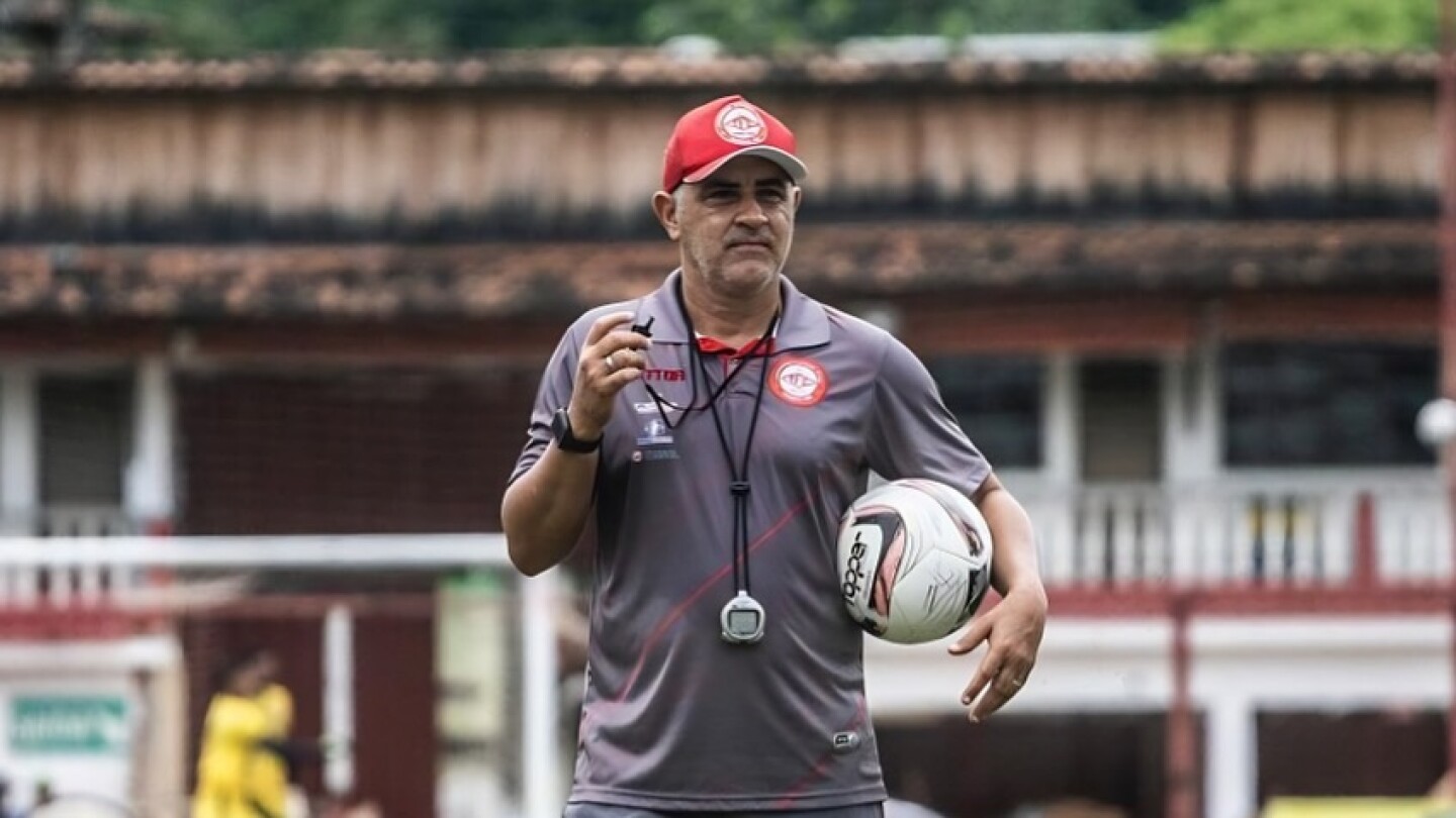 Tombense anuncia contratação de treinador ex-Botafogo