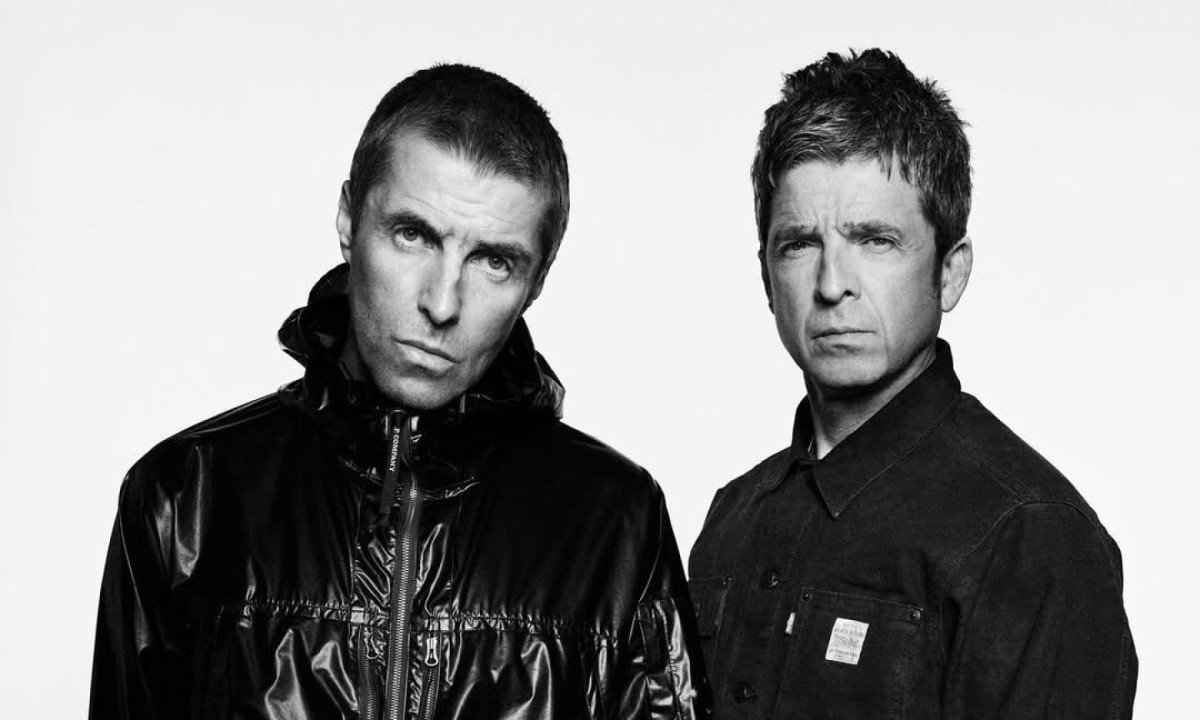 Oasis retorna aos palcos após 16 anos de separação
