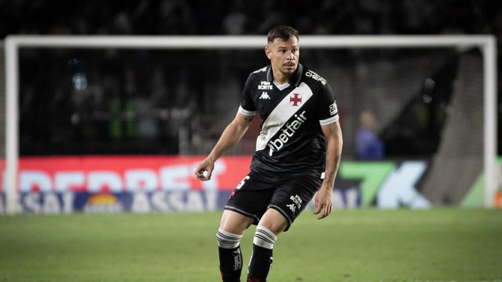 Escalação do Vasco: Diniz tem dúvidas para o duelo contra o Internacional