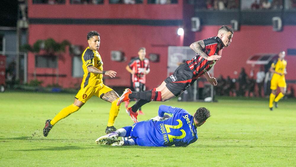 Com emoção até o fim, Sport busca empate com o Vitória pelo Brasileirão