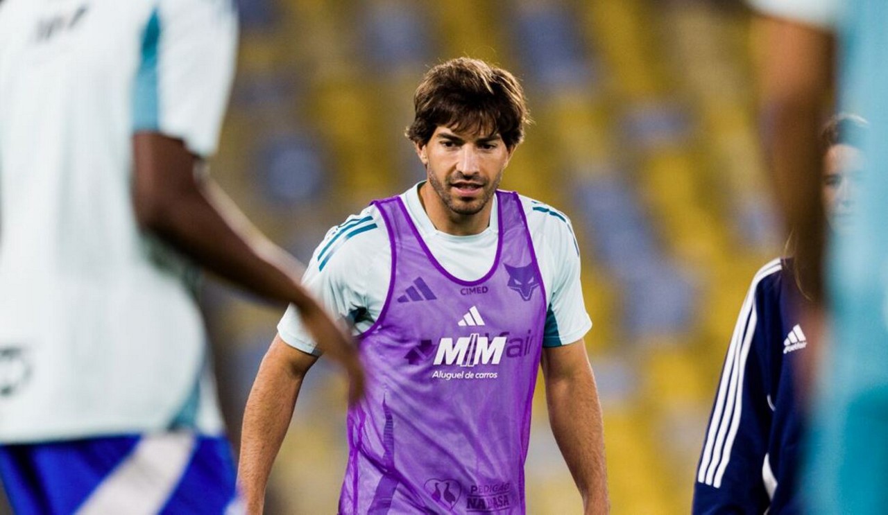 Capitão Lucas Silva pede 'pés no chão' ao elenco do Cruzeiro sobre liderança da Série A