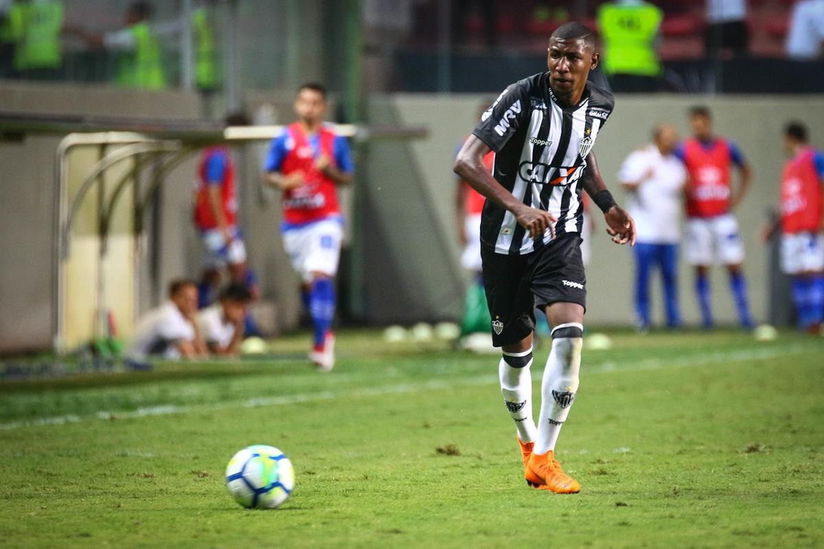 Flamengo contrata ex-lateral do Atlético e clube formador será beneficiado