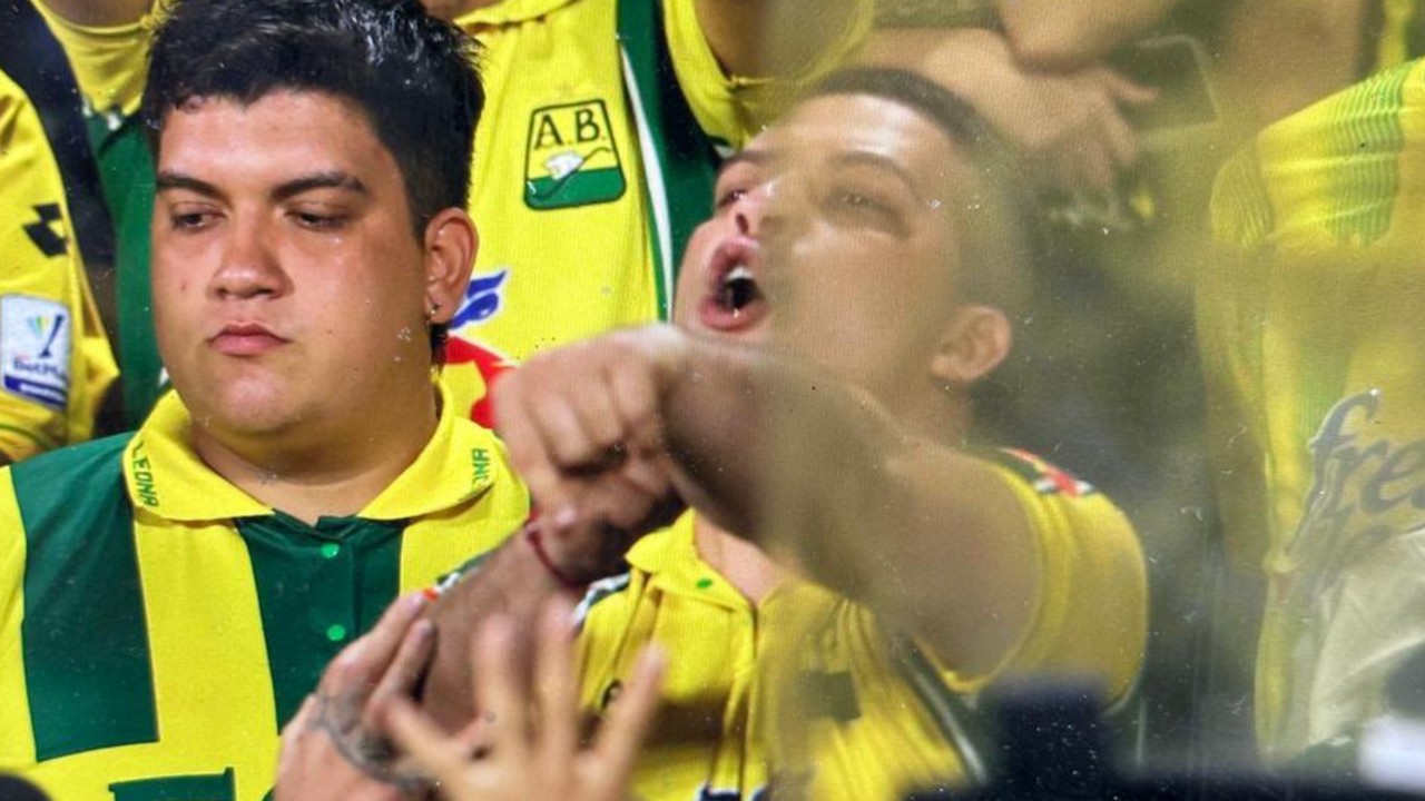 Caio, do Atlético, sofre injúria racial na Colômbia; torcedor é preso
