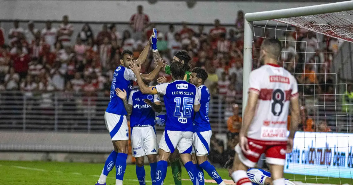 CRB 0 x 2 Cruzeiro: Cássio é eleito o melhor em campo na vitória celeste