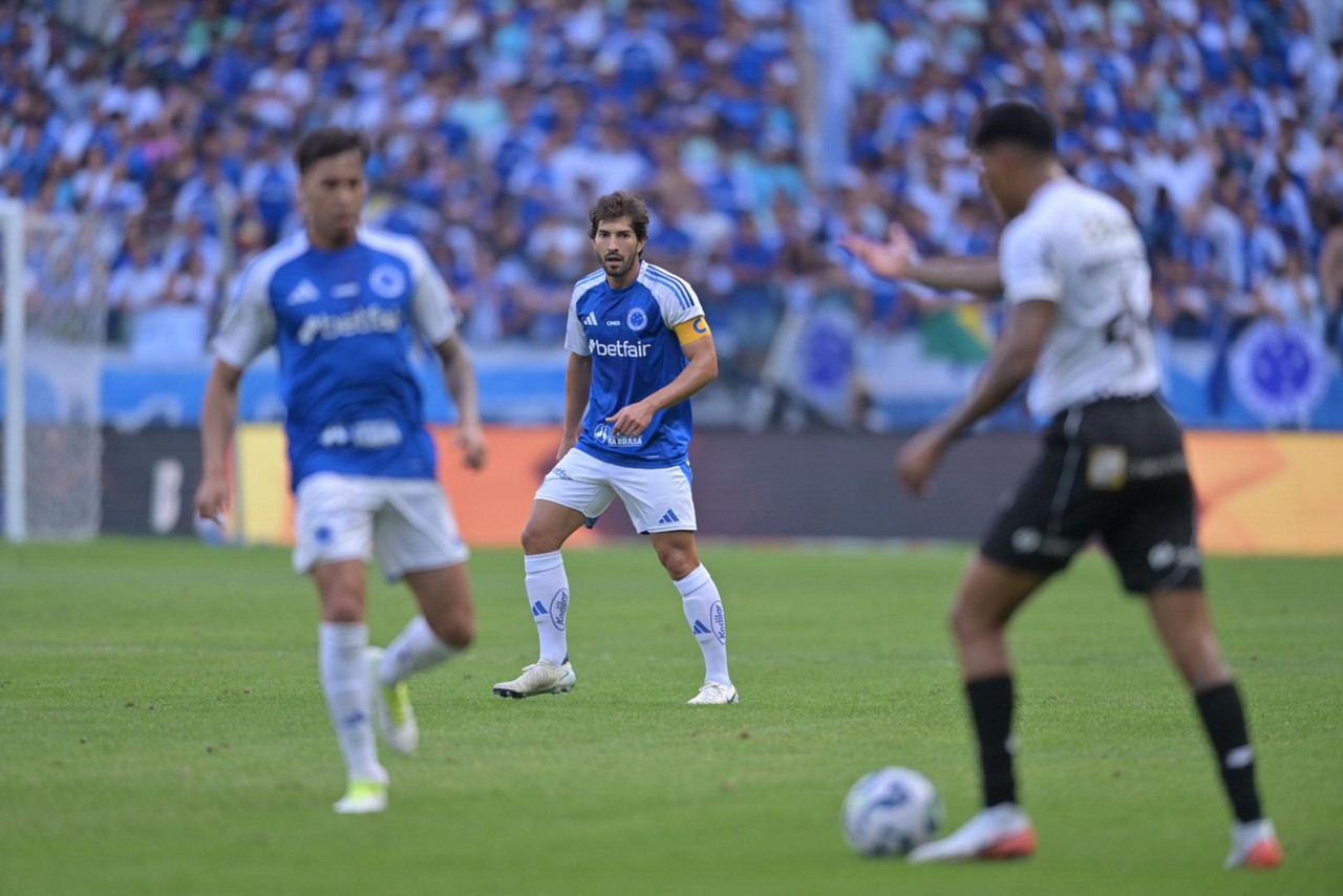 Lucas Silva afirma que derrota não abala o Cruzeiro