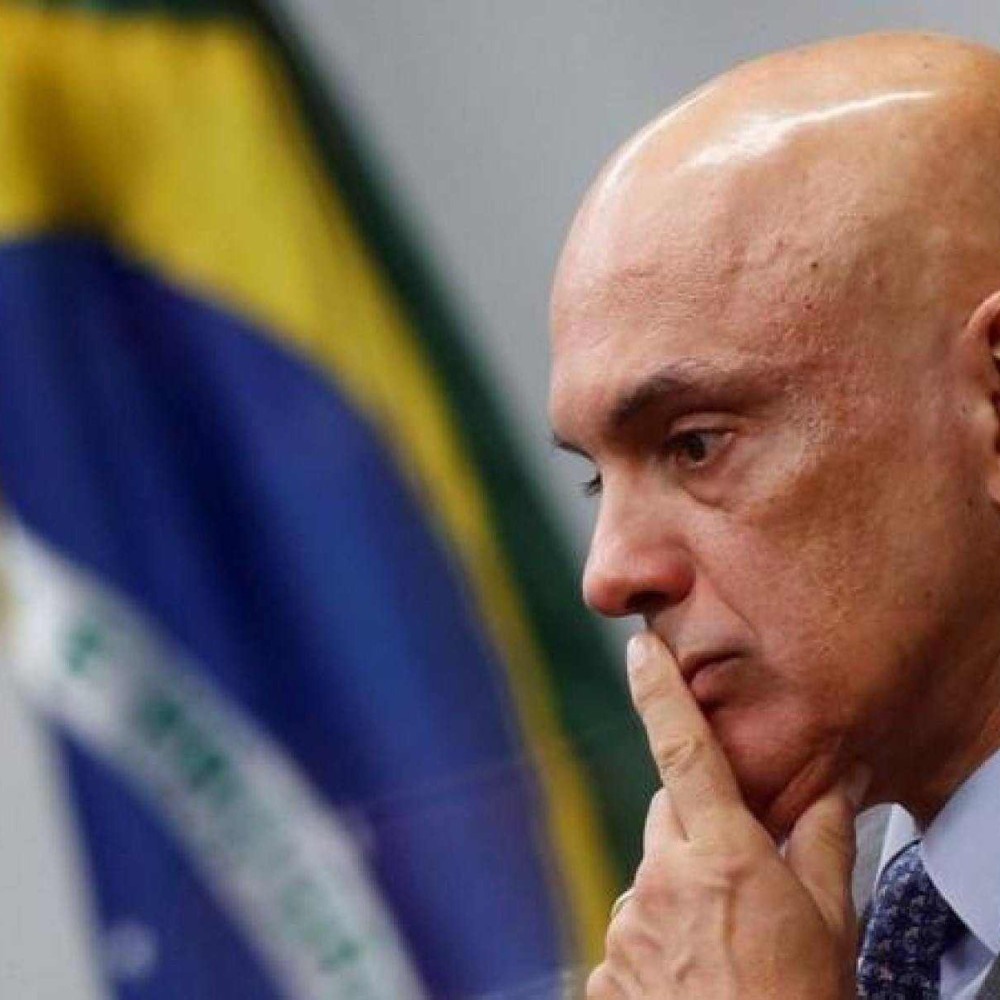 Moraes autoriza acareação entre Braga Netto e Mauro Cid