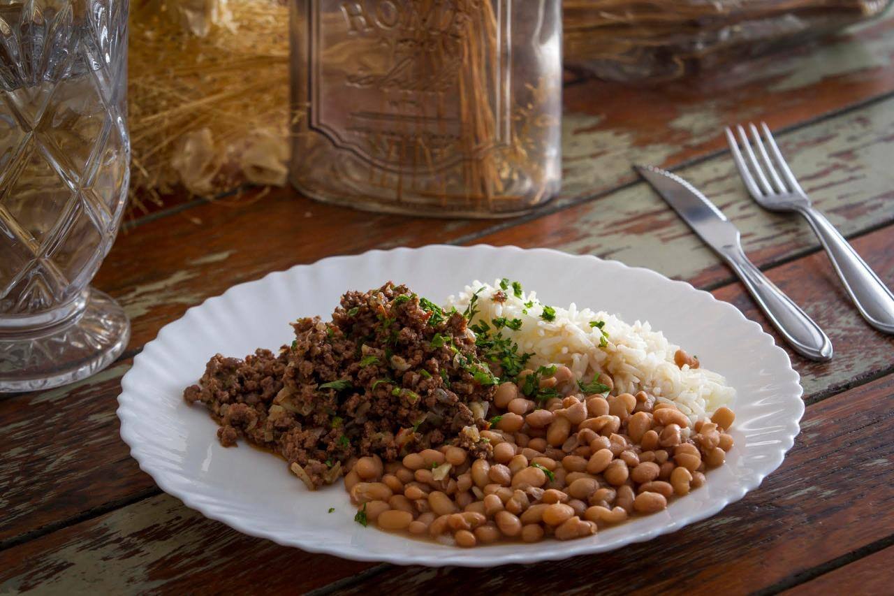 Preços de alimentos desaceleram, mas inflação ainda é motivo de preocupação