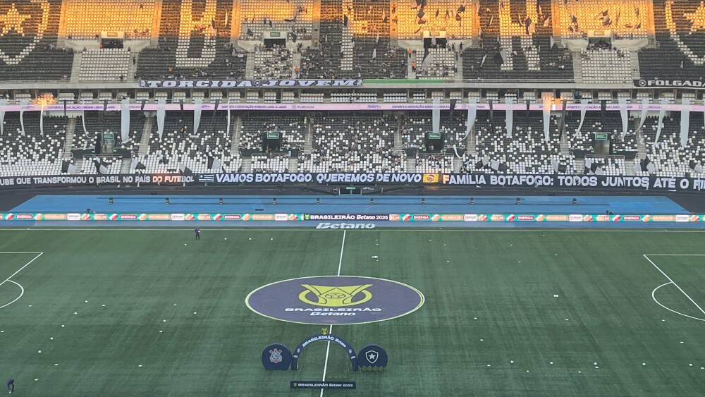 Botafogo e Corinthians definem escalações para confronto pelo Brasileirão