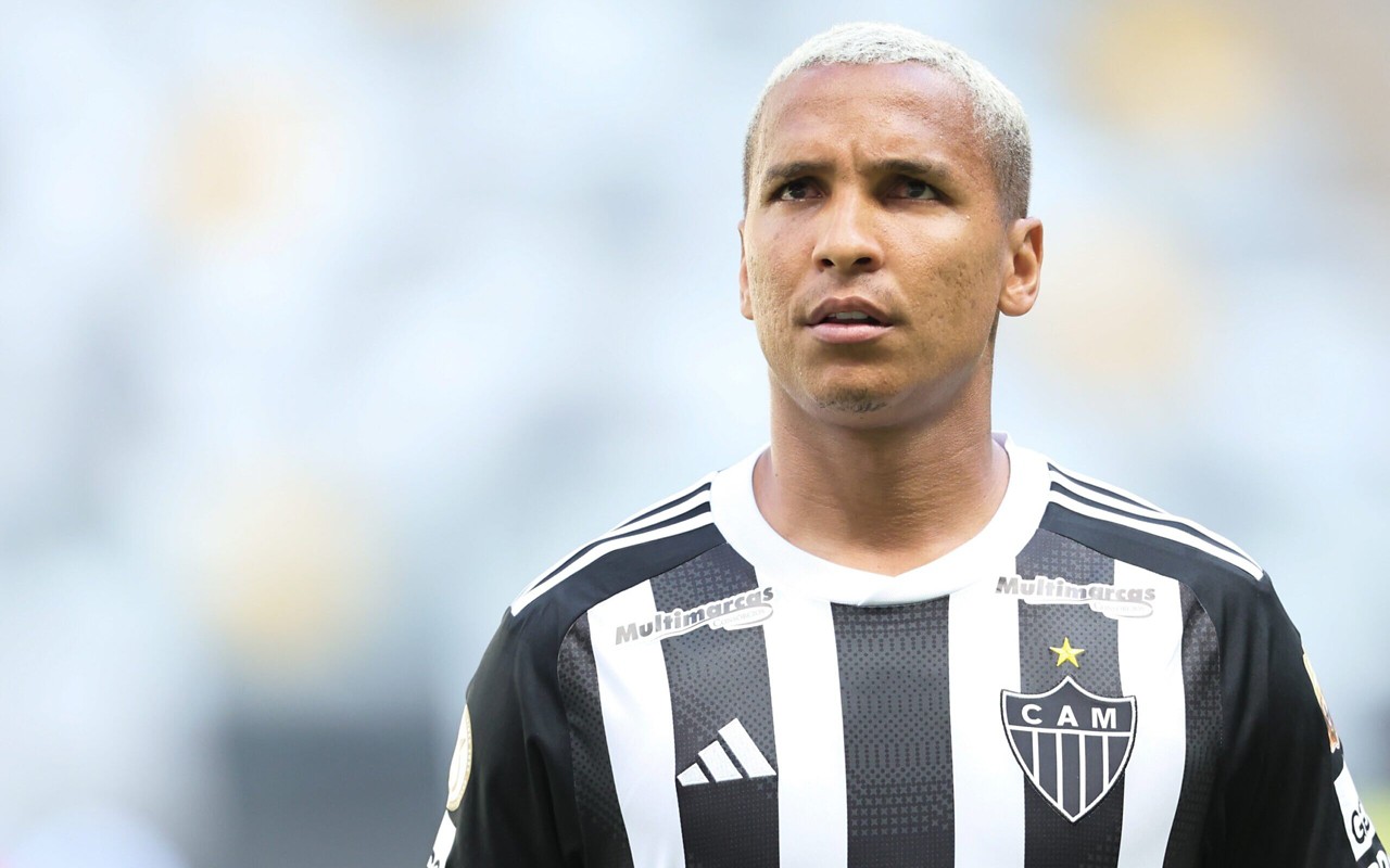 Deyverson aciona Atlético na Justiça e cobra valor milionário