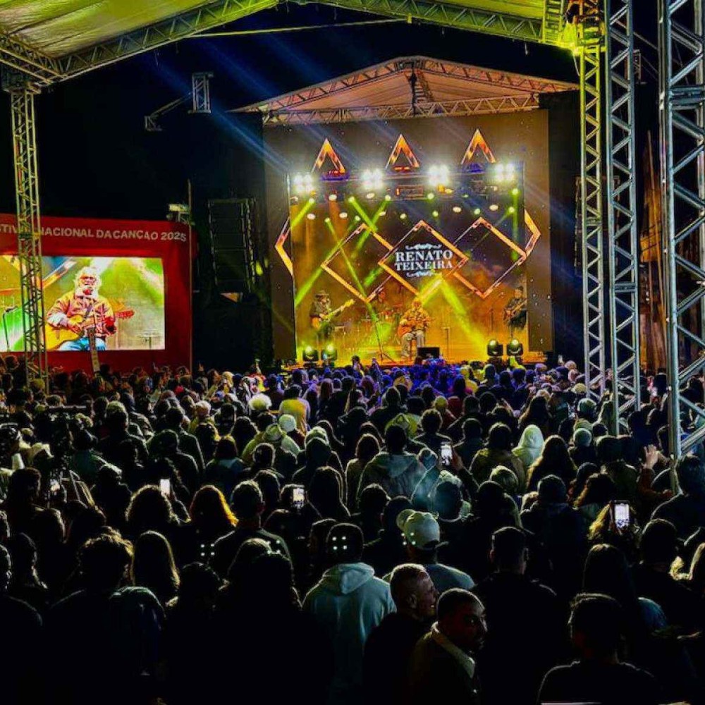 No Festival da Canção, Renato Teixeira leva público a São Thomé das Letras