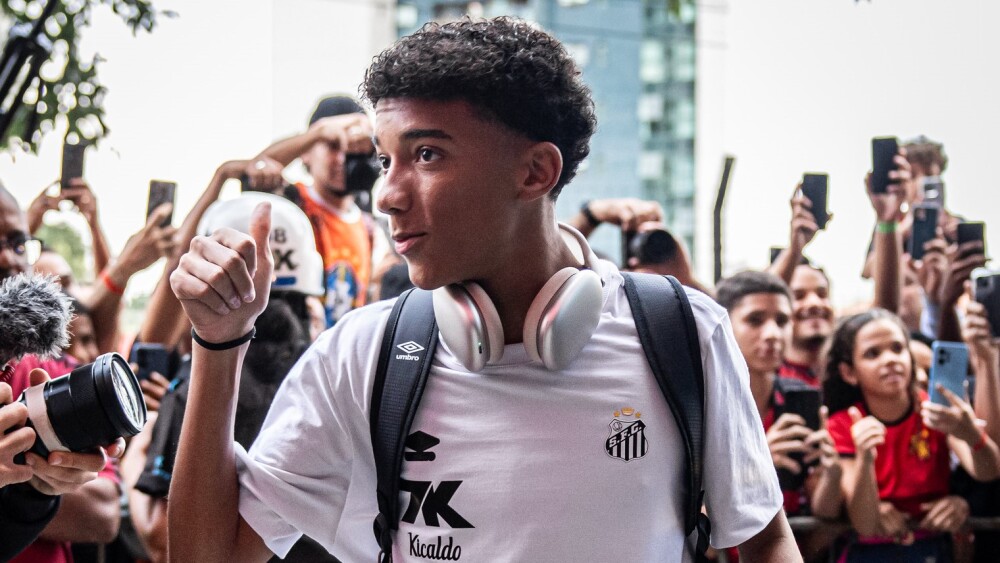 Promessa da Vila, Robinho Jr. renova contrato com o Santos até 2027