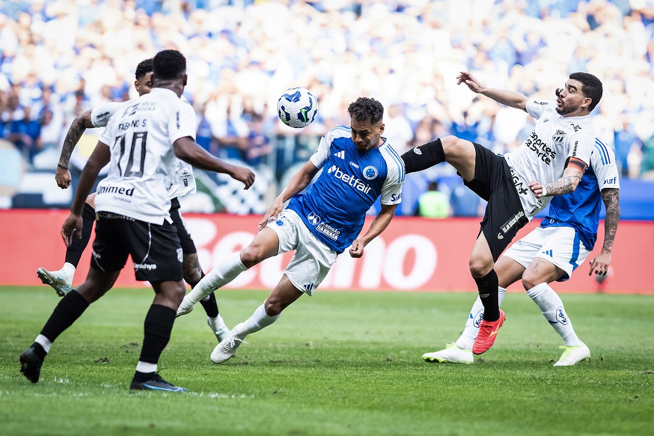 Cruzeiro perde invencibilidade e sofre primeira derrota em casa no Brasileirão