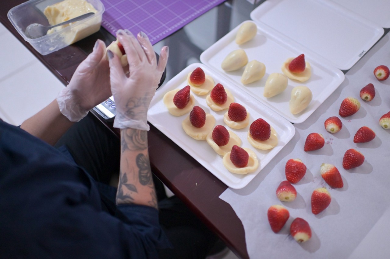 Morango do amor: vendas no iFood disparam de 11 mil para 275 mil em um mês