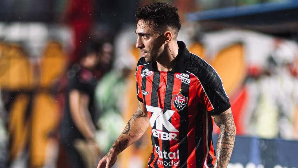 Perto de clube japonês, Gustavo Silva se despede do Vitória