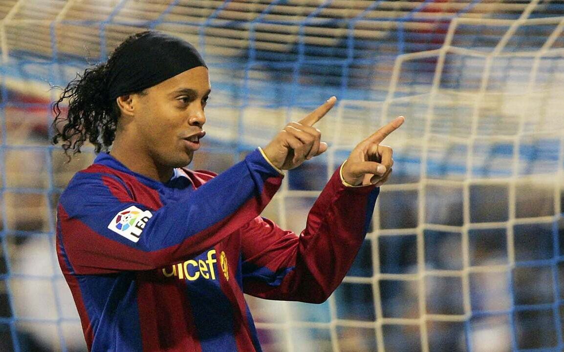 Ronaldinho: O Mágico que Encantou o Mundo com a Camisa do Barcelona