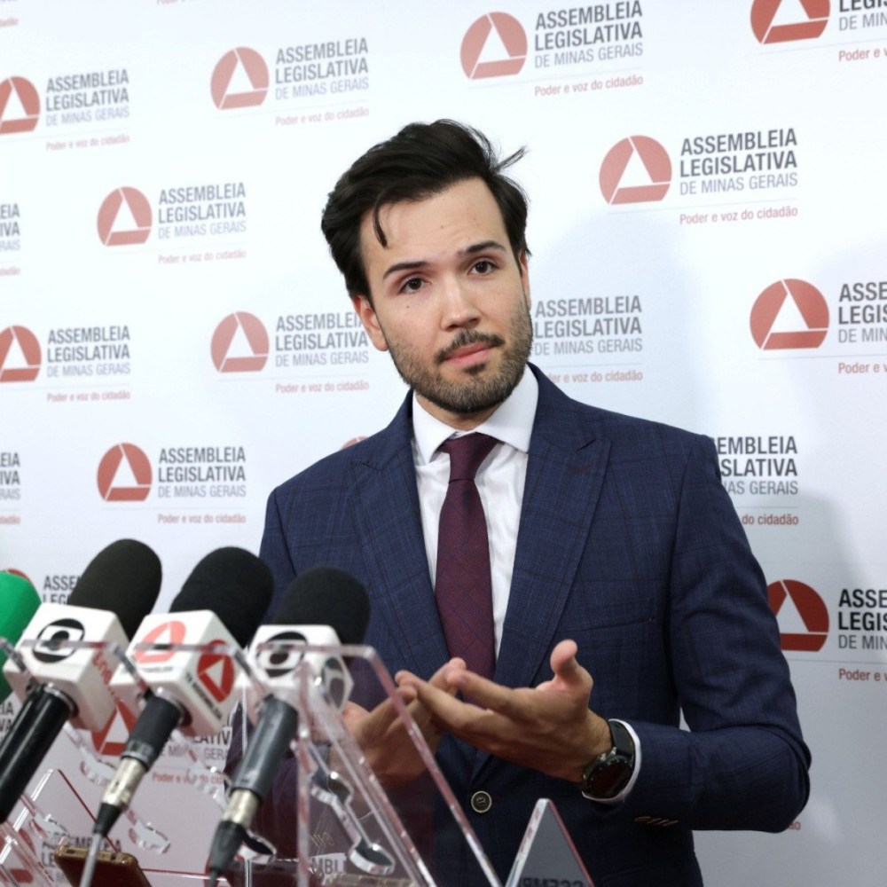 Presidente da ALMG critica declarações de Simões sobre Lula