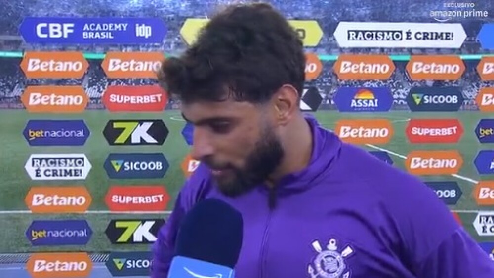 Yuri Alberto se emociona ao renovar contrato com o Corinthians até 2030