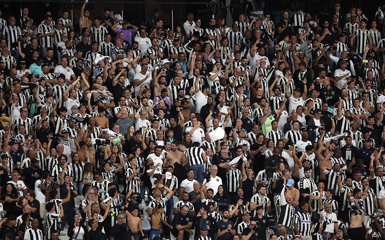 Botafogo inicia venda de ingressos para duelo com o Vitória pelo Brasileirão