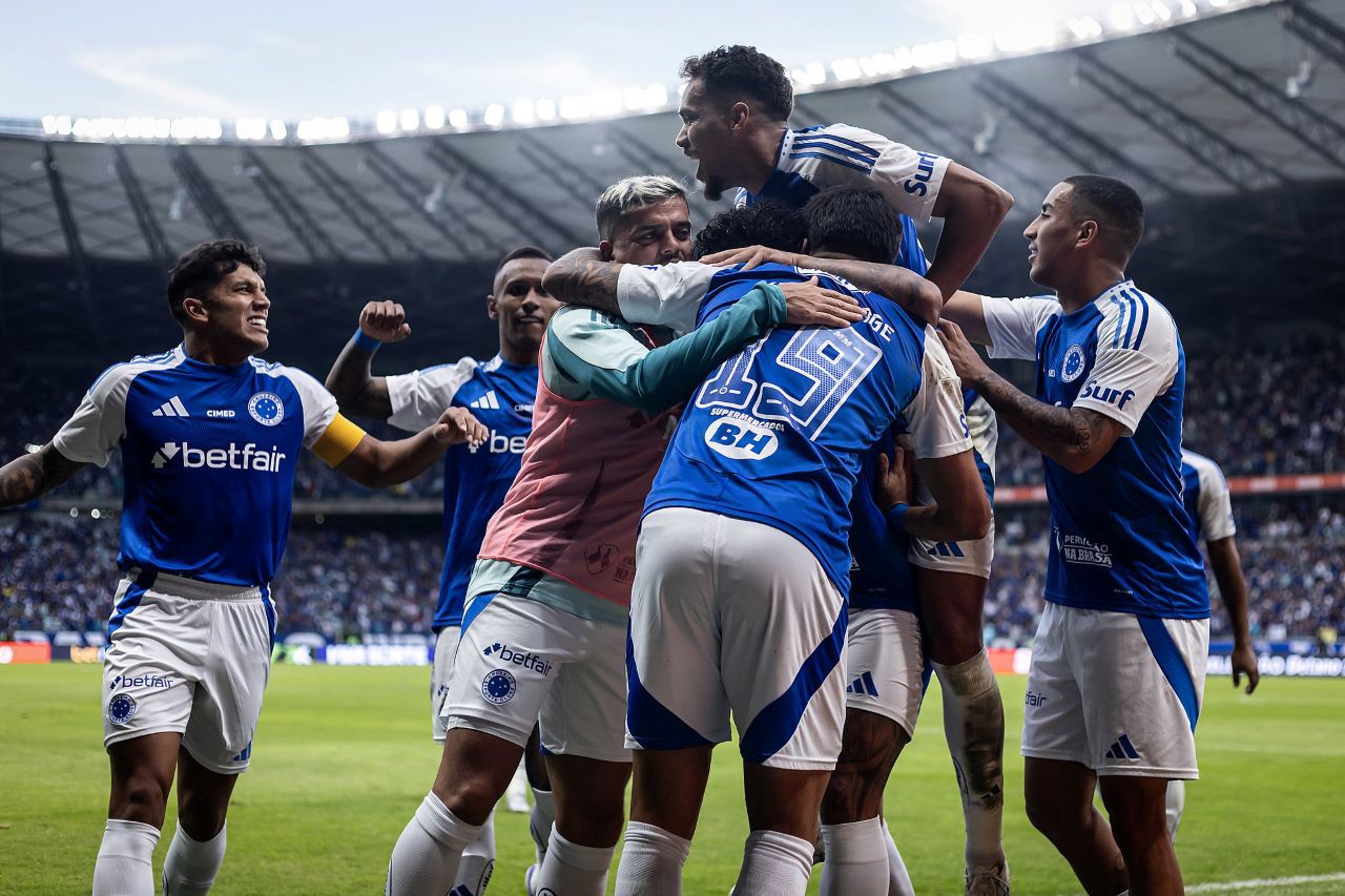 Cruzeiro goleia Juventude e mantém liderança do Brasileirão 2025