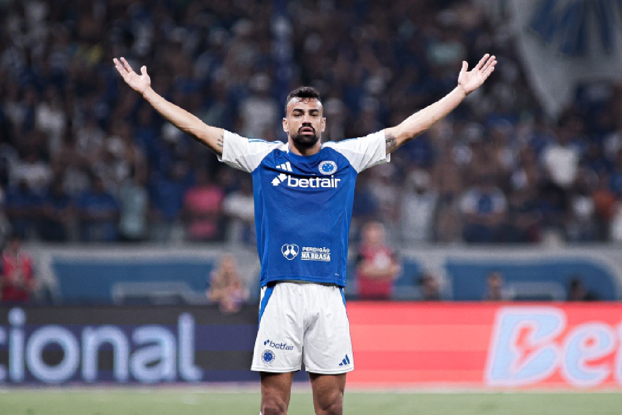 Fabrício Bruno destaca trajetória e agradece torcida após gol pelo Cruzeiro
